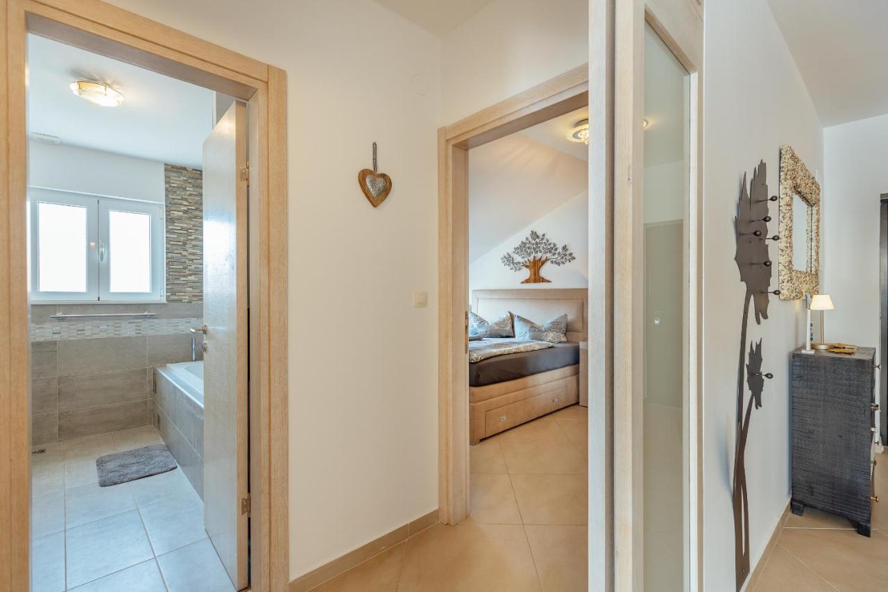 Apartment Penthouse Savina Χέρτσεγκ Νόβι Εξωτερικό φωτογραφία